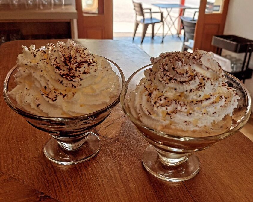 La météo dit 🔥… Nous on répond 🍨.