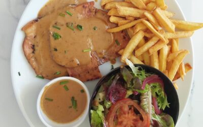 Venez découvrir notre plat du jour gourmand :La météo dit 🔥… Nous on répond 🍨.